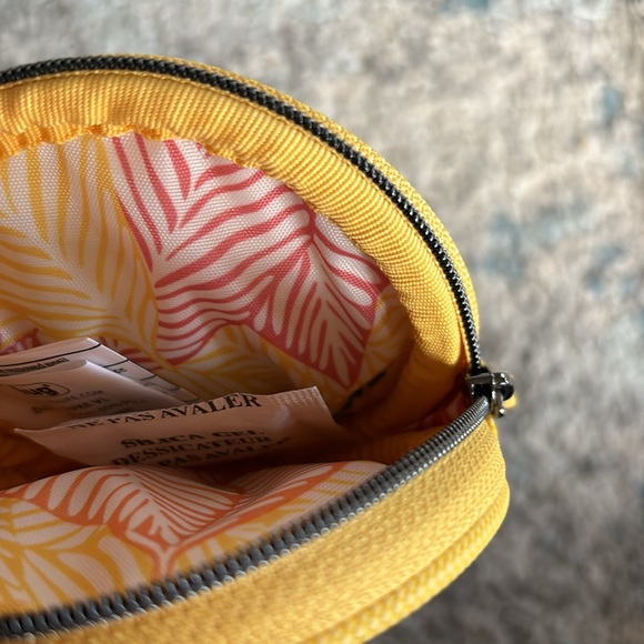 NWT Lug volley mini, NWT metro XL and NWOT matte luxe circle pouch in banana. - Picture 5 of 5